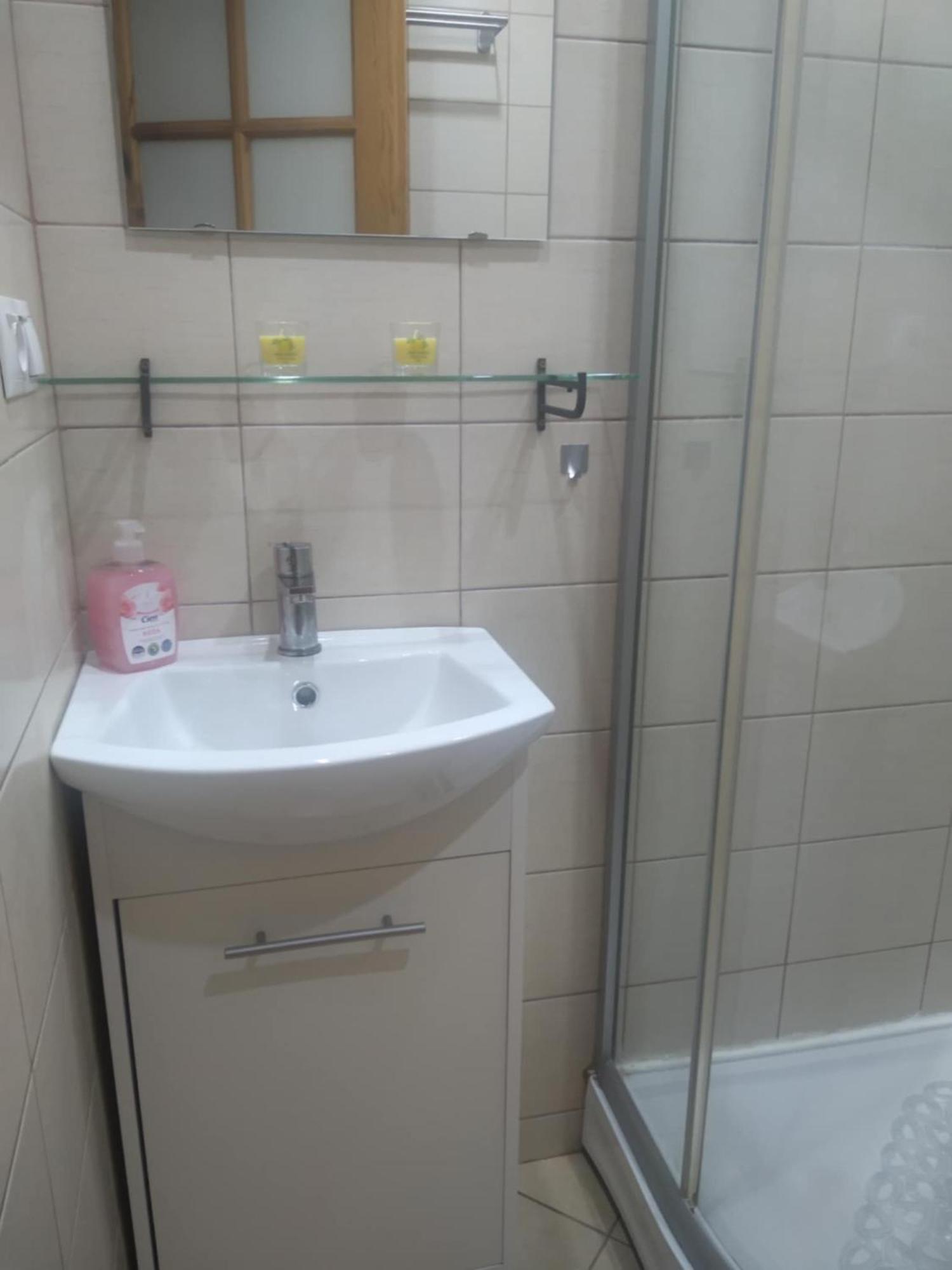 Przy Szpitalu Kopernika W Lodzi Apartament *
